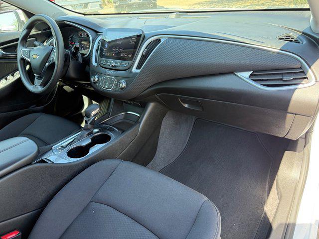 Photo of 2023 Summit White Chevrolet Malibu