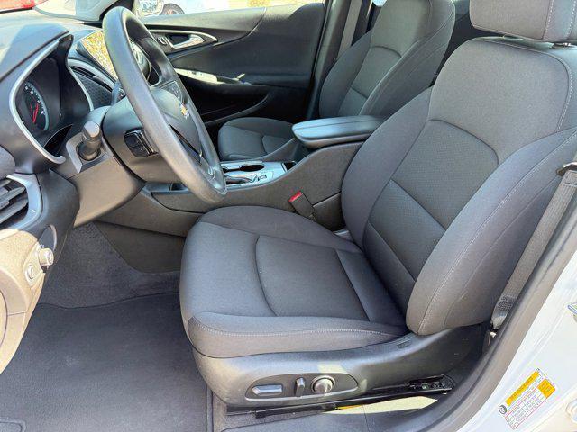 Photo of 2023 Summit White Chevrolet Malibu