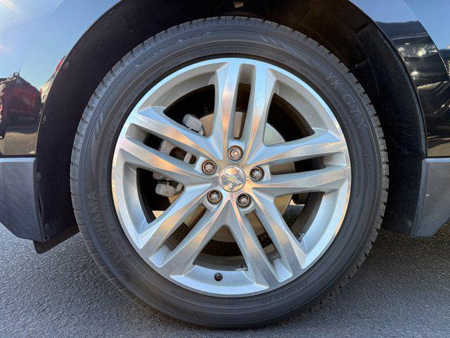 Photo of 2019 Mosaic Black Metallic Chevrolet Equinox
