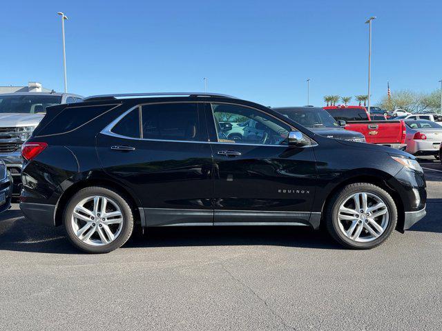Photo of 2019 Mosaic Black Metallic Chevrolet Equinox