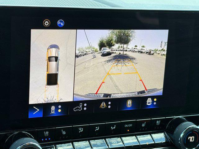 Photo of 2023 Glacier Blue Metallic Chevrolet Colorado