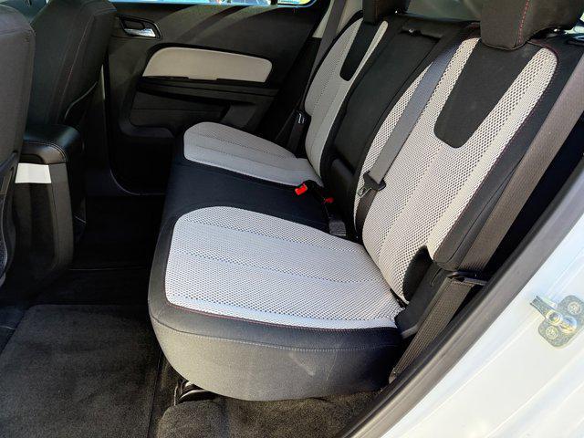 Photo of 2017 Summit White Chevrolet Equinox