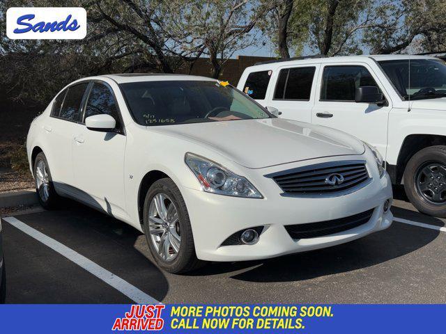 2015 Infiniti Q40