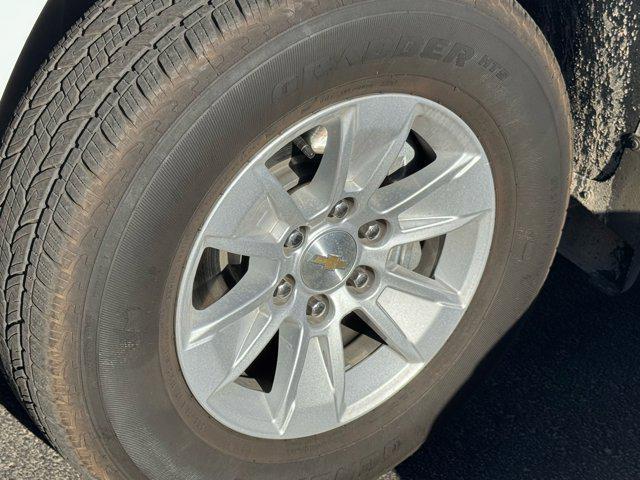 Photo of 2025 Summit White Chevrolet Silverado 1500