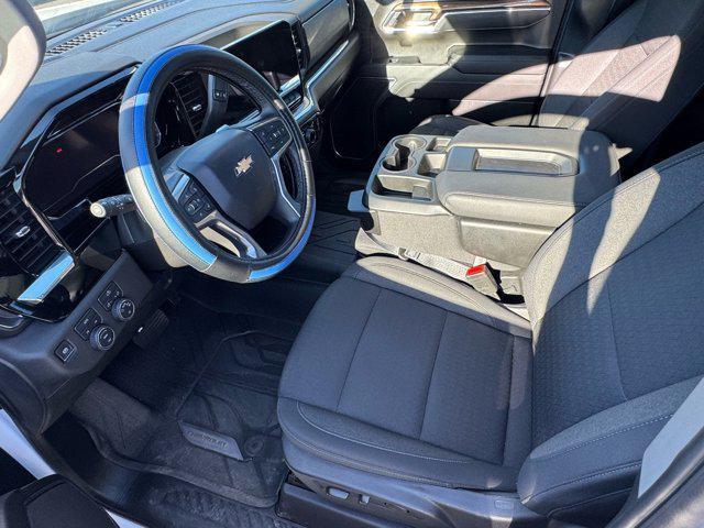 Photo of 2025 Summit White Chevrolet Silverado 1500