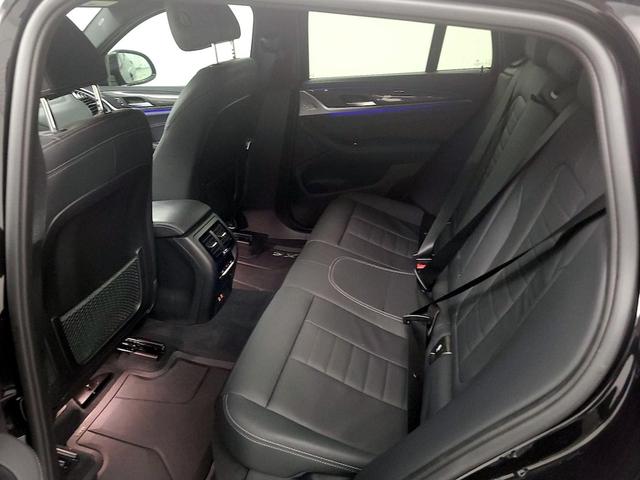 Photo of 2020 Black BMW X4