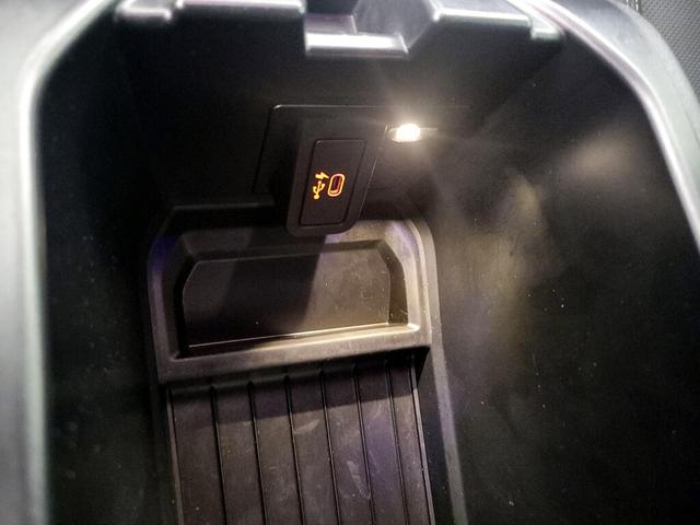 Photo of 2020 Black BMW X4