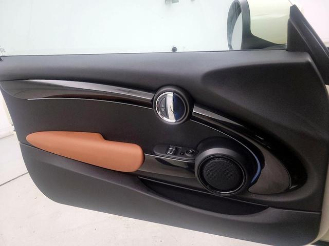 Photo of 2022 Brown MINI Hardtop