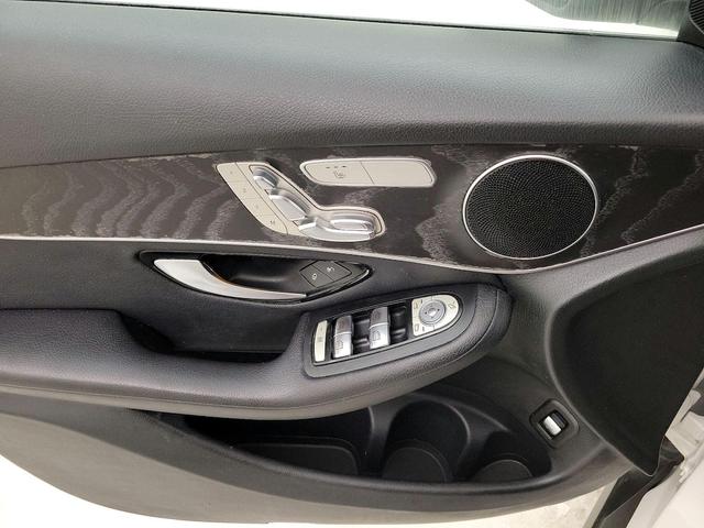Photo of 2018 White Mercedes-Benz GLC 300