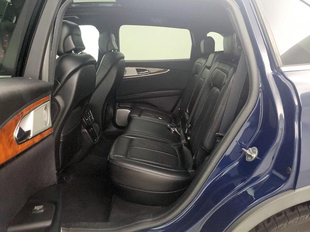 Photo of 2019 Blue Lincoln Nautilus