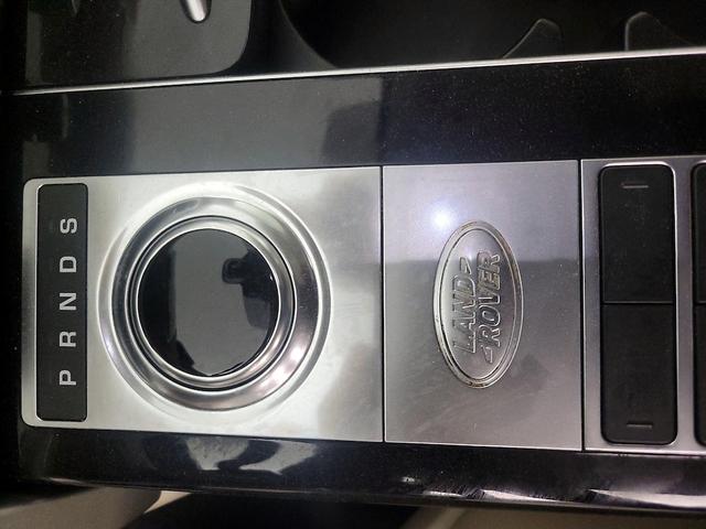 Photo of 2021 Blue Land Rover Range Rover
