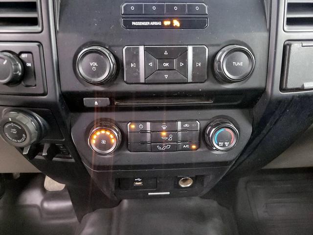 Photo of 2016 White Ford F-150