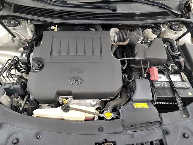 Photo of 2013 Gold Toyota Avalon