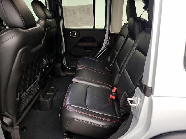 Photo of 2023 Silver Jeep Wrangler