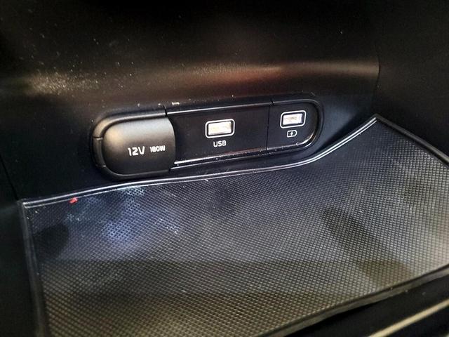 Photo of 2023 Black Kia K5