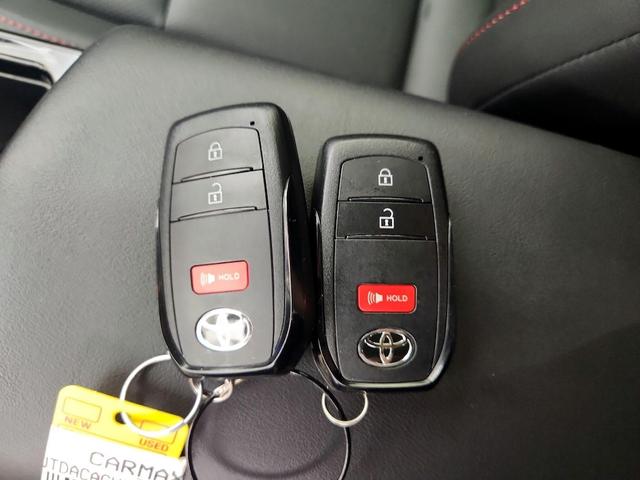 Photo of 2024 Black Toyota Prius Prime