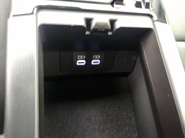 Photo of 2024 Black Toyota Prius Prime