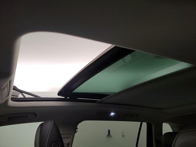 Photo of 2022 Gray Volkswagen Tiguan