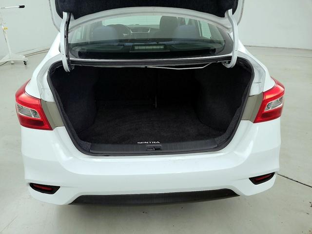 Photo of 2019 White Nissan Sentra
