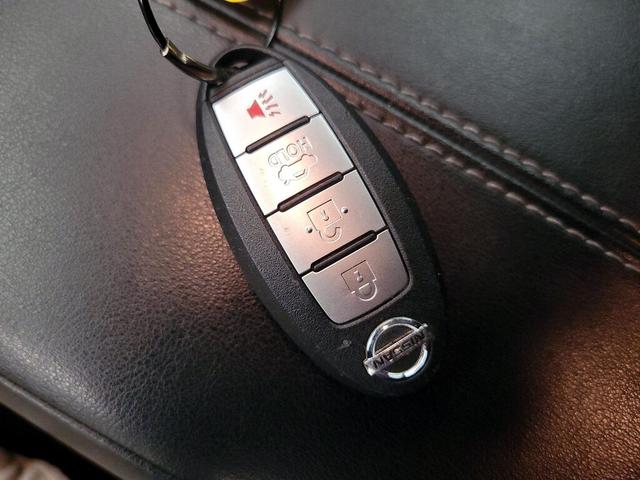 Photo of 2023 Black Nissan Sentra