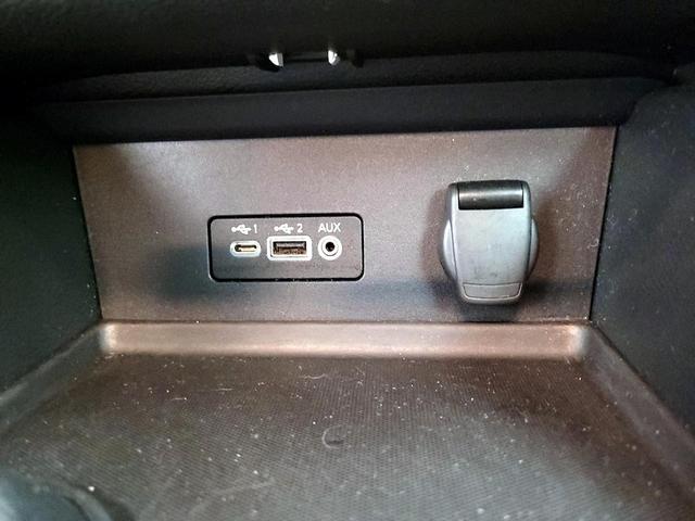 Photo of 2023 Black Nissan Sentra
