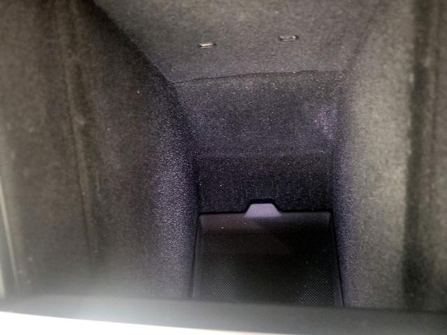 Photo of 2021 White Tesla Model 3