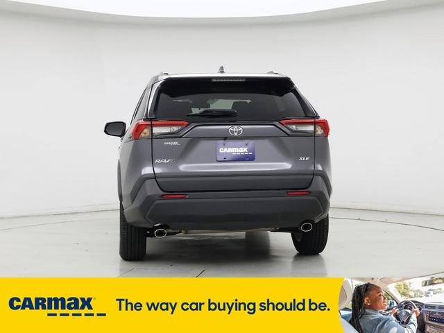 Photo of 2022 Gray Toyota RAV4