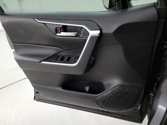 Photo of 2022 Gray Toyota RAV4