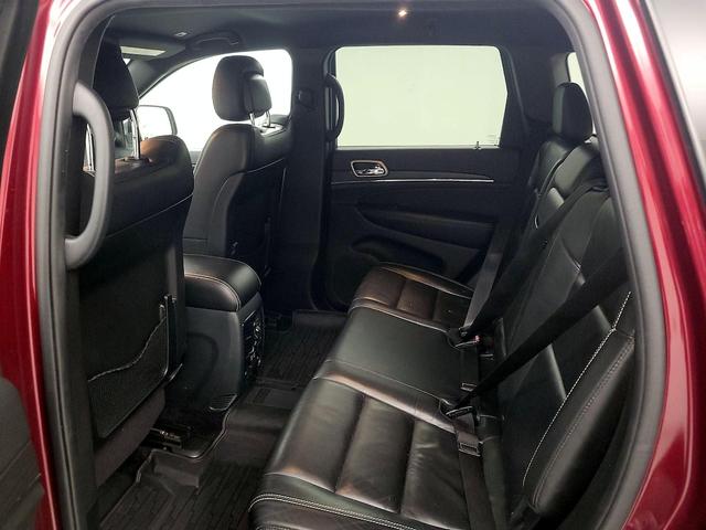 Photo of 2017 Red Jeep Grand Cherokee