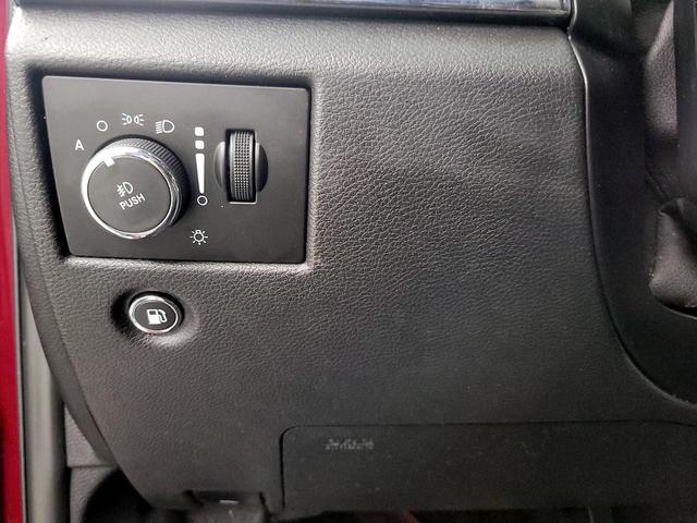 Photo of 2017 Red Jeep Grand Cherokee