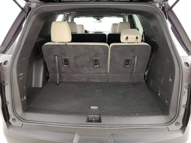 Photo of 2022 Black Chevrolet Traverse
