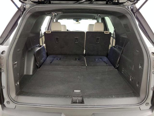 Photo of 2022 Black Chevrolet Traverse