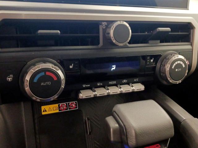 Photo of 2024 White Toyota Tacoma