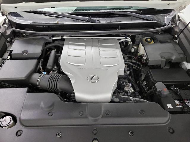 Photo of 2022 White Lexus GX 460