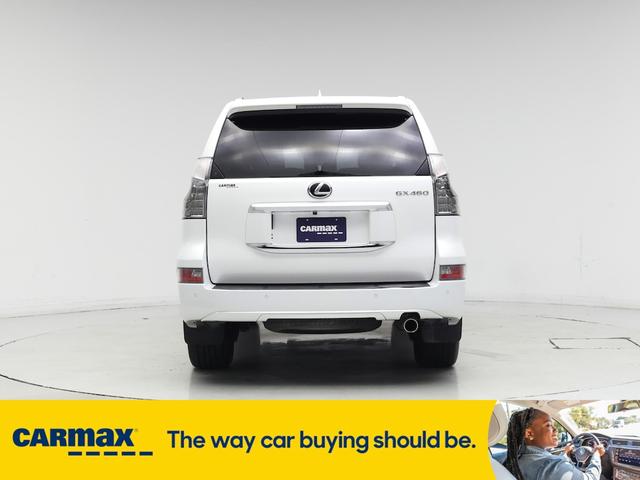 Photo of 2022 White Lexus GX 460