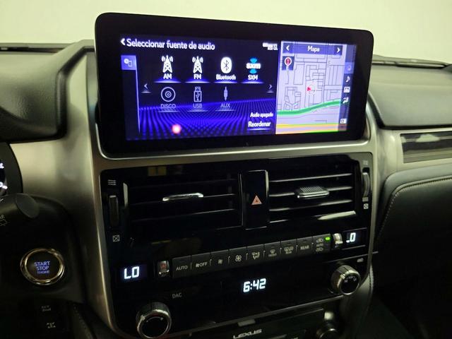 Photo of 2022 White Lexus GX 460