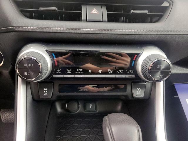 Photo of 2022 Gray Toyota RAV4