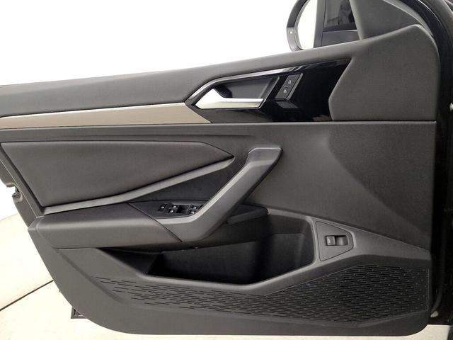Photo of 2019 Black Volkswagen Jetta