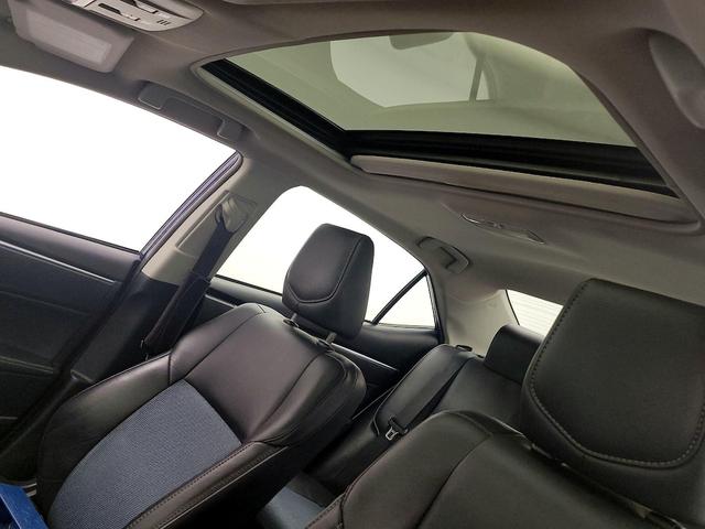 Photo of 2014 Blue Toyota Corolla