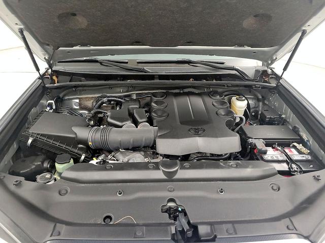Photo of 2021 Silver Toyota 4Runner