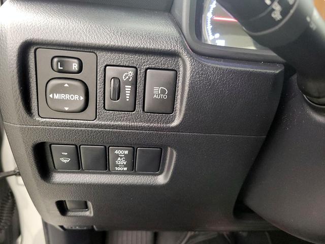 Photo of 2021 Silver Toyota 4Runner