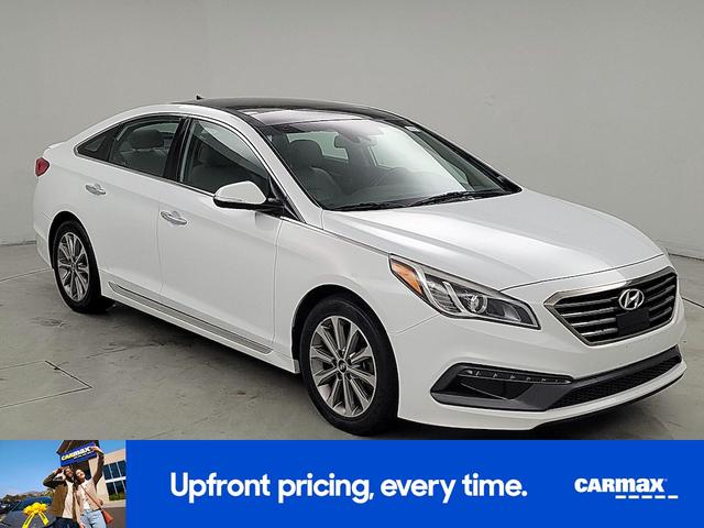 Photo of 2016 White Hyundai SONATA