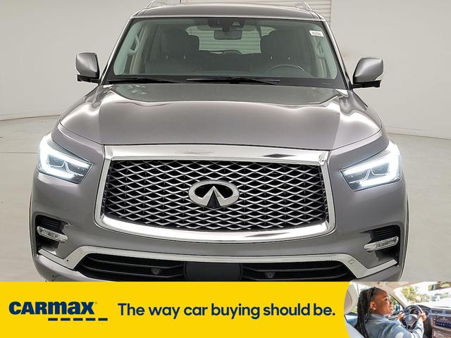 Photo of 2020 Gray INFINITI QX80