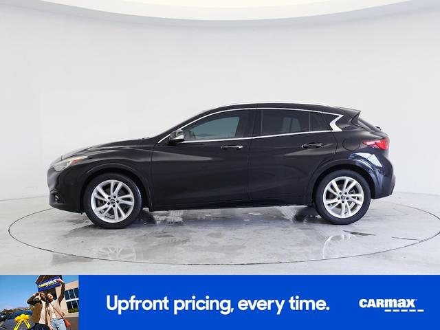 Photo of 2017 Black INFINITI QX30