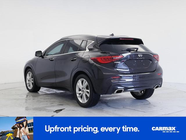 Photo of 2017 Black INFINITI QX30