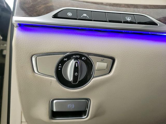Photo of 2019 Gold Mercedes-Benz S-Class