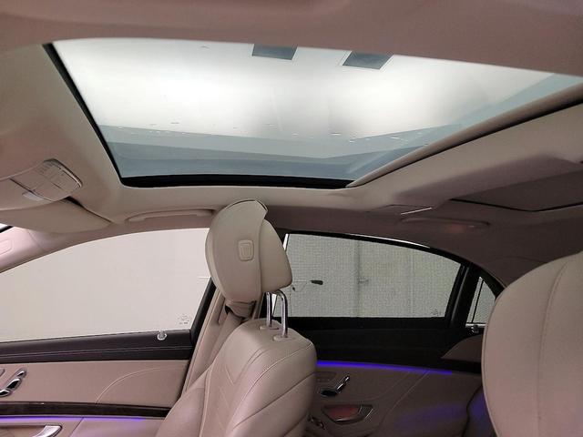 Photo of 2019 Gold Mercedes-Benz S-Class