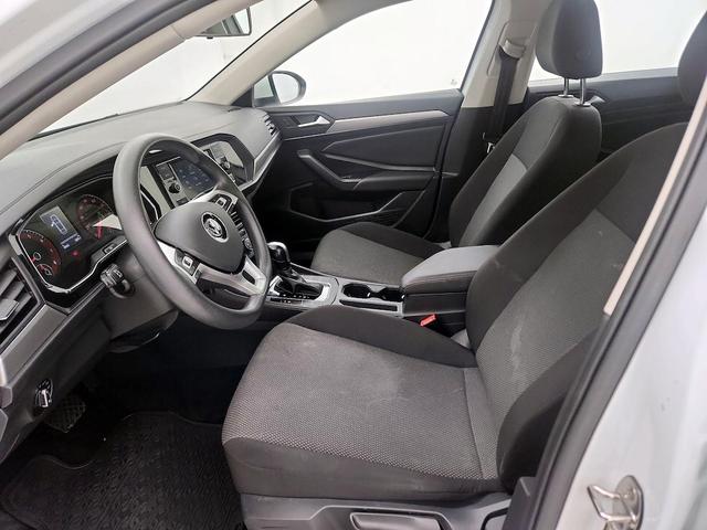 Photo of 2021 White Volkswagen Jetta