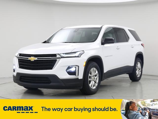 Photo of 2023 White Chevrolet Traverse
