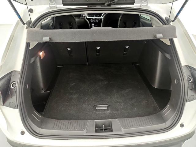 Photo of 2024 White Chevrolet Trax